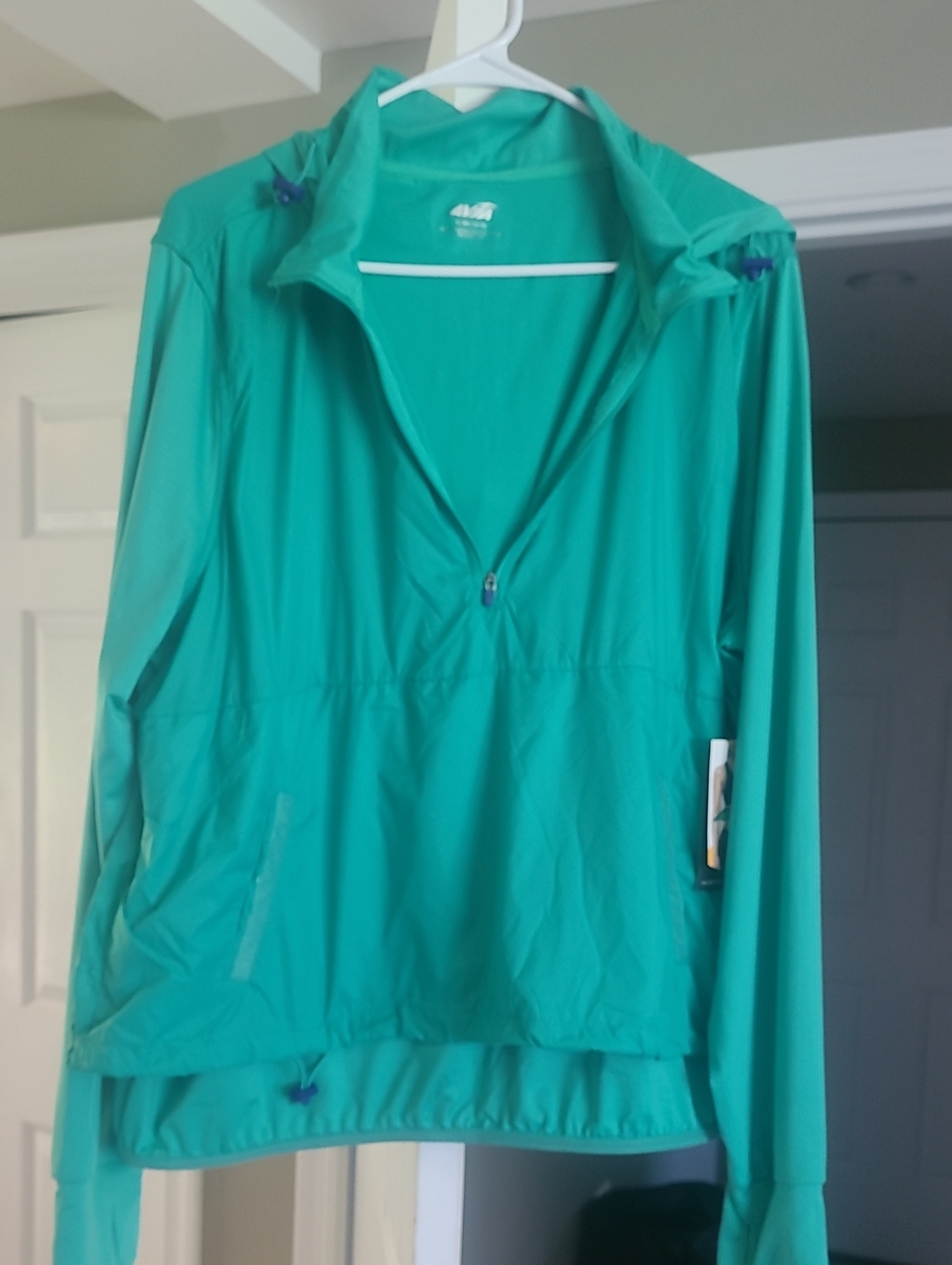 Lightweight Pullover Windbreaker Jacket - Women